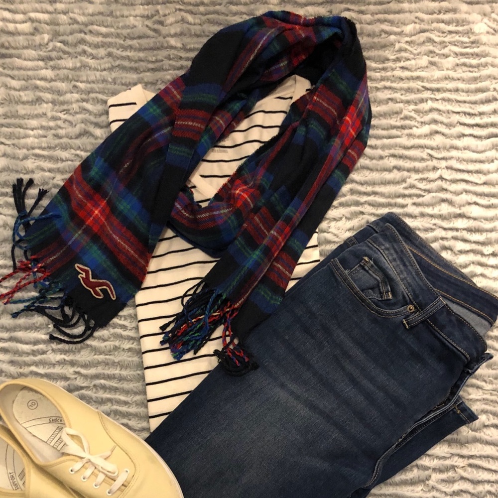 Abercrombie and Fitch Plaid Scarf